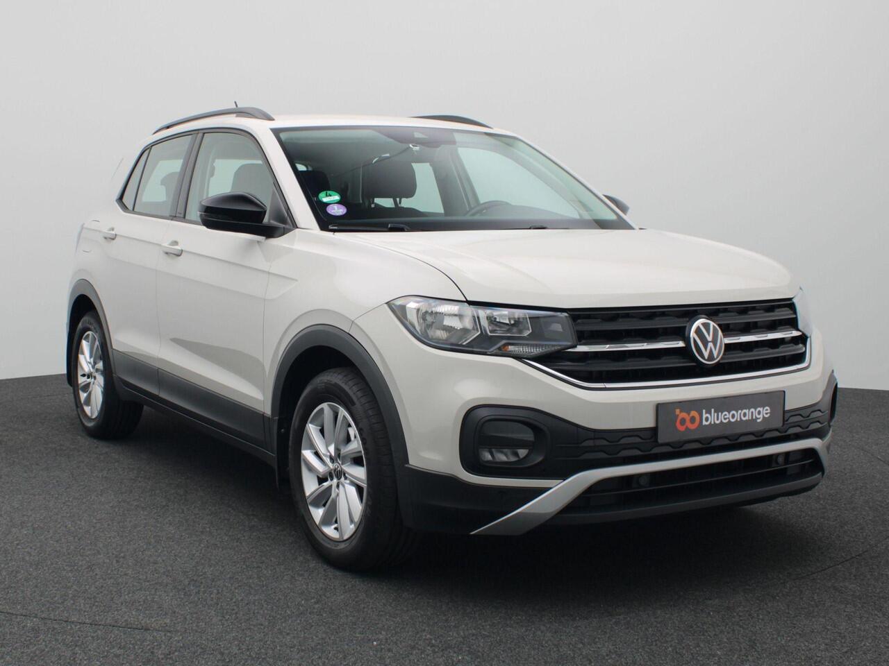Volkswagen T-Cross 1.5 TSI Life 150PK DSG airco, apple carplay, parkeersensoren voor en achter, elektrisch inklapbare buitenspiegels, trekhaak, lichtmetalenvelgen