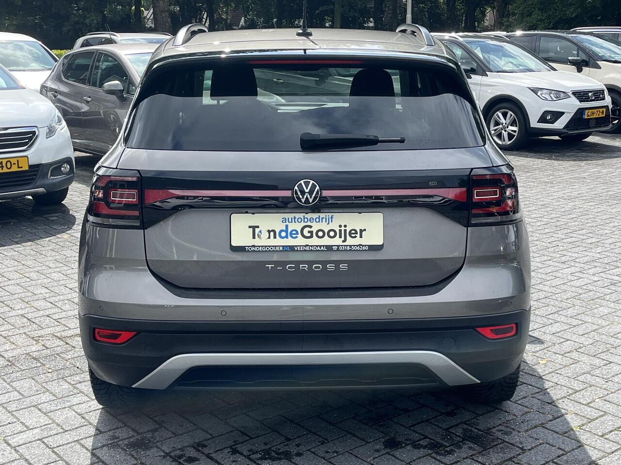 Volkswagen T-Cross 1.0 TSi DSG Life | CLIMA | CAMERA | STOELVERW. |