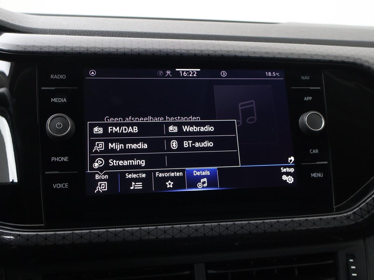 Volkswagen T-Cross 1.0 TSI Style | 110 PK | Adaptive cruise control | Climate control | LED verlichting | DAB+ Radio |