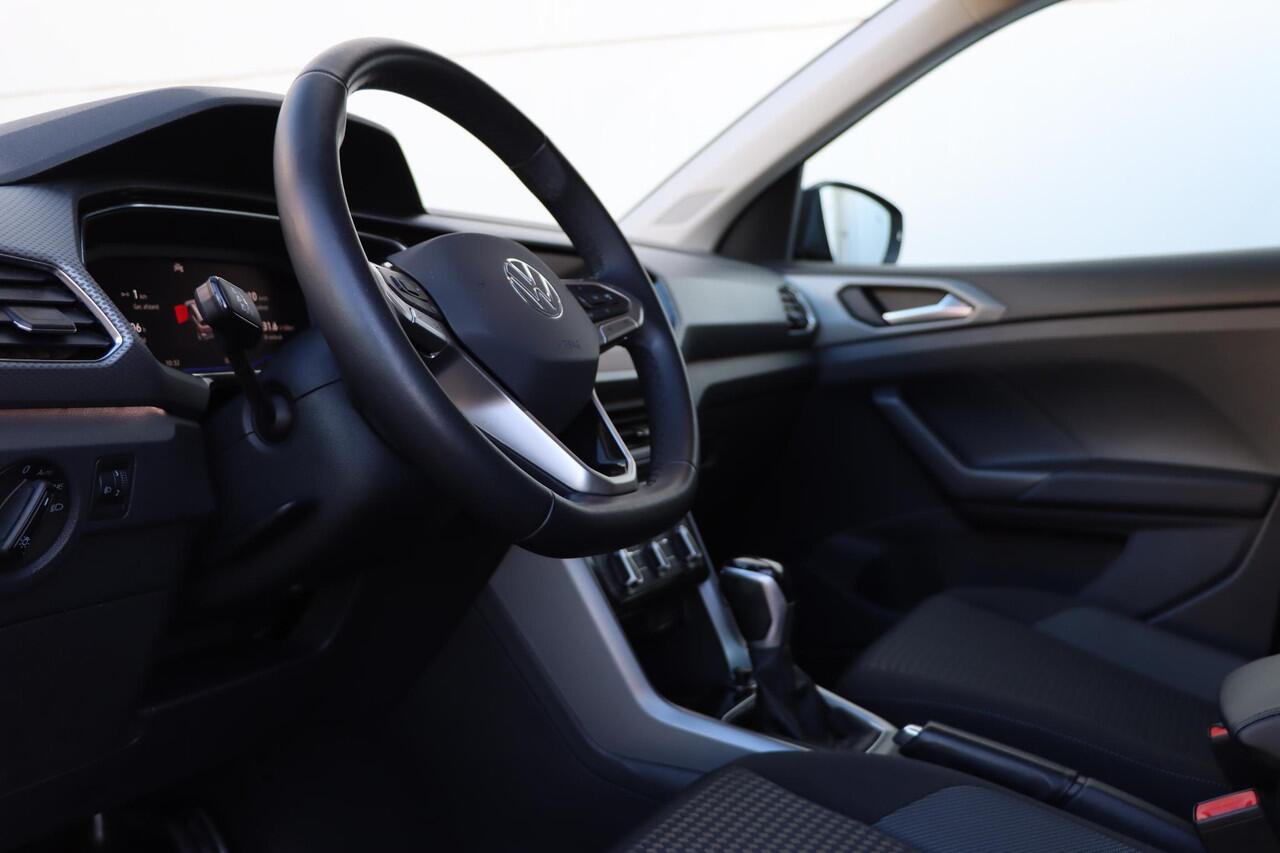 Volkswagen T-Cross 1.0 TSI Life Business 110pk DSG7 IQ. Drive | Dodehoeksensor | Carplay | Parkassist