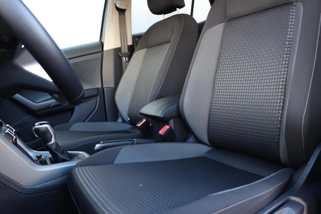 Volkswagen T-Cross 1.0 TSI Life Business 110pk DSG7 IQ. Drive | Dodehoeksensor | Carplay | Parkassist