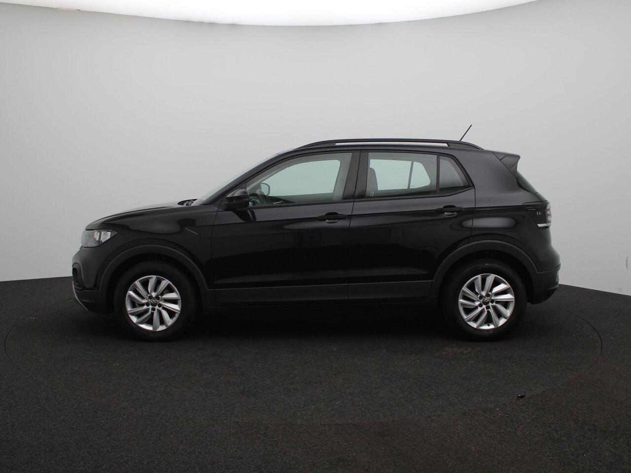 Volkswagen T-Cross 1.0 TSI Life | Adaptive cruise control | Achteruitrijcamera | Apple Carplay/Android Auto | Verwarmbare buitenspiegels | Lichtmetalen velgen |