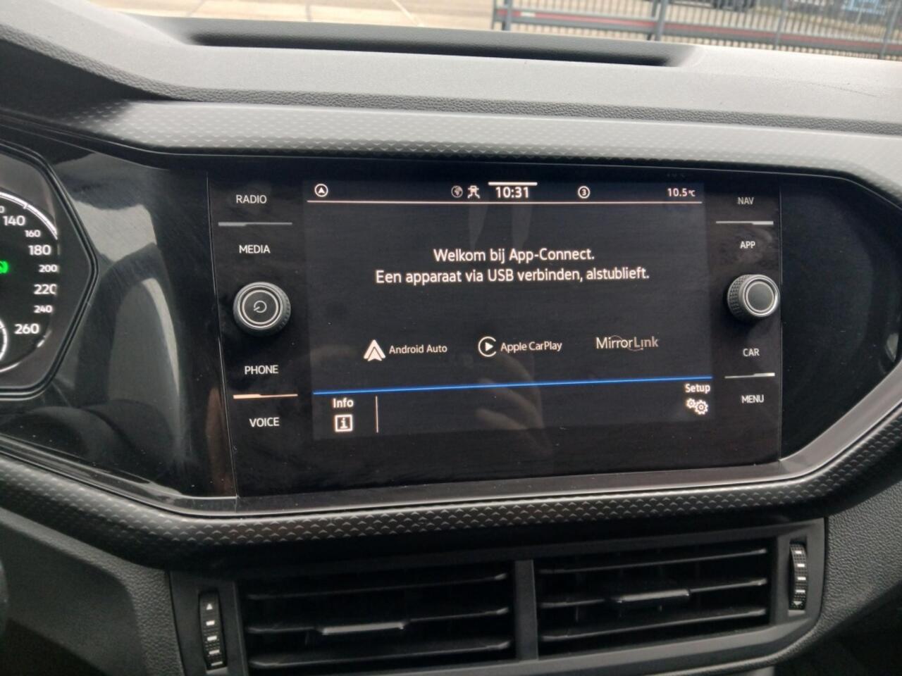 Volkswagen T-Cross 1.0 tsi DSG Life Stoelverwarming Carplay/DAB Camera ACC