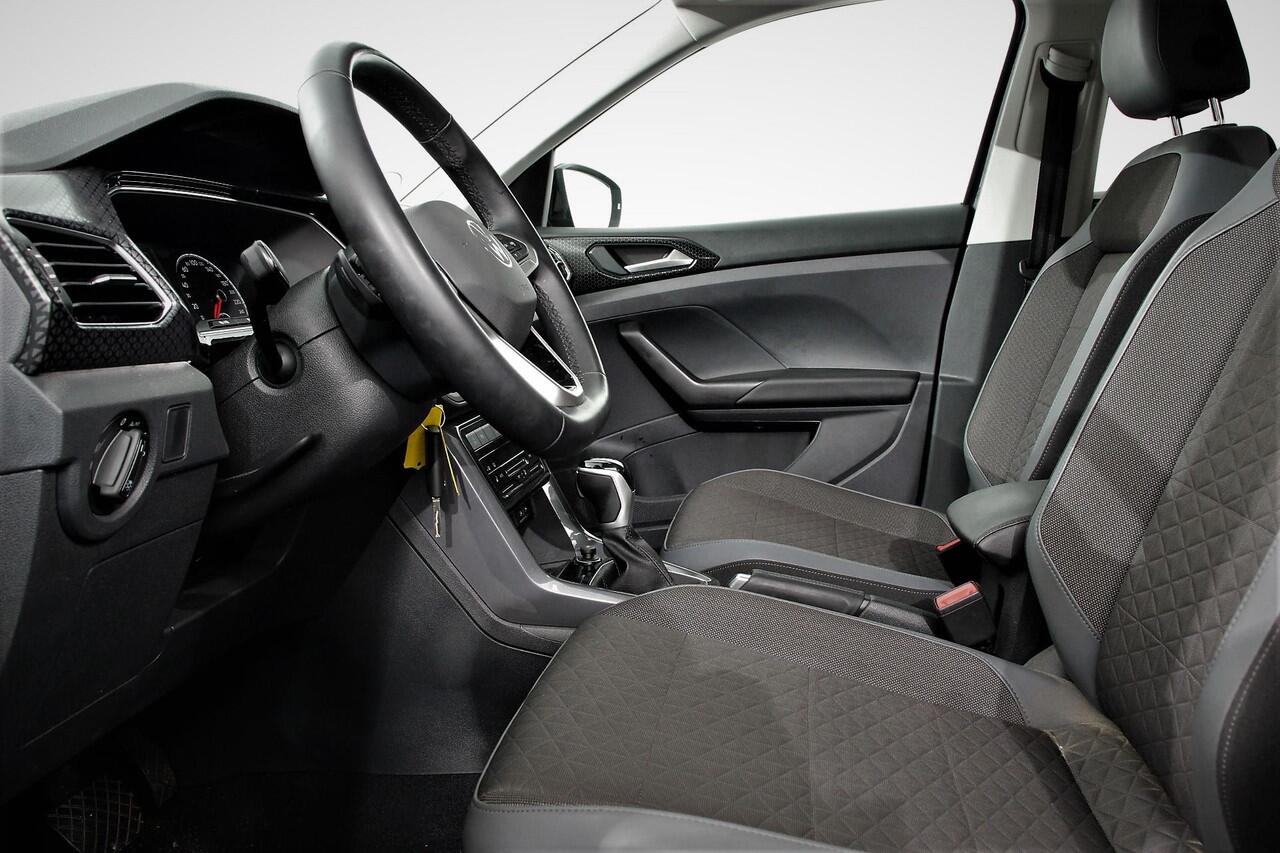 Volkswagen T-Cross 1.5 TSI 150pk DSG Style | Navigatie | Wireless app connect | Aadaptive cruise control | Camera | Climate Control | Led | Dab | Stoelverwarming