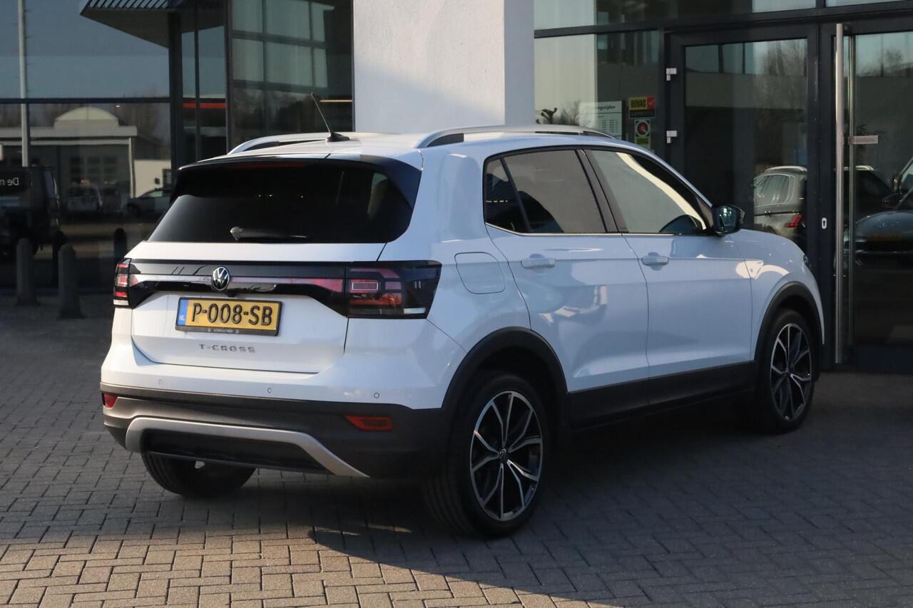 Volkswagen T-Cross 1.0 TSI Style 81KW-115PK DSG, camera, 18" lmv, privacy glas, discover pro, stoel verwarming, navigatie, door ons nieuw geleverd en onderhouden 1e eigenaar