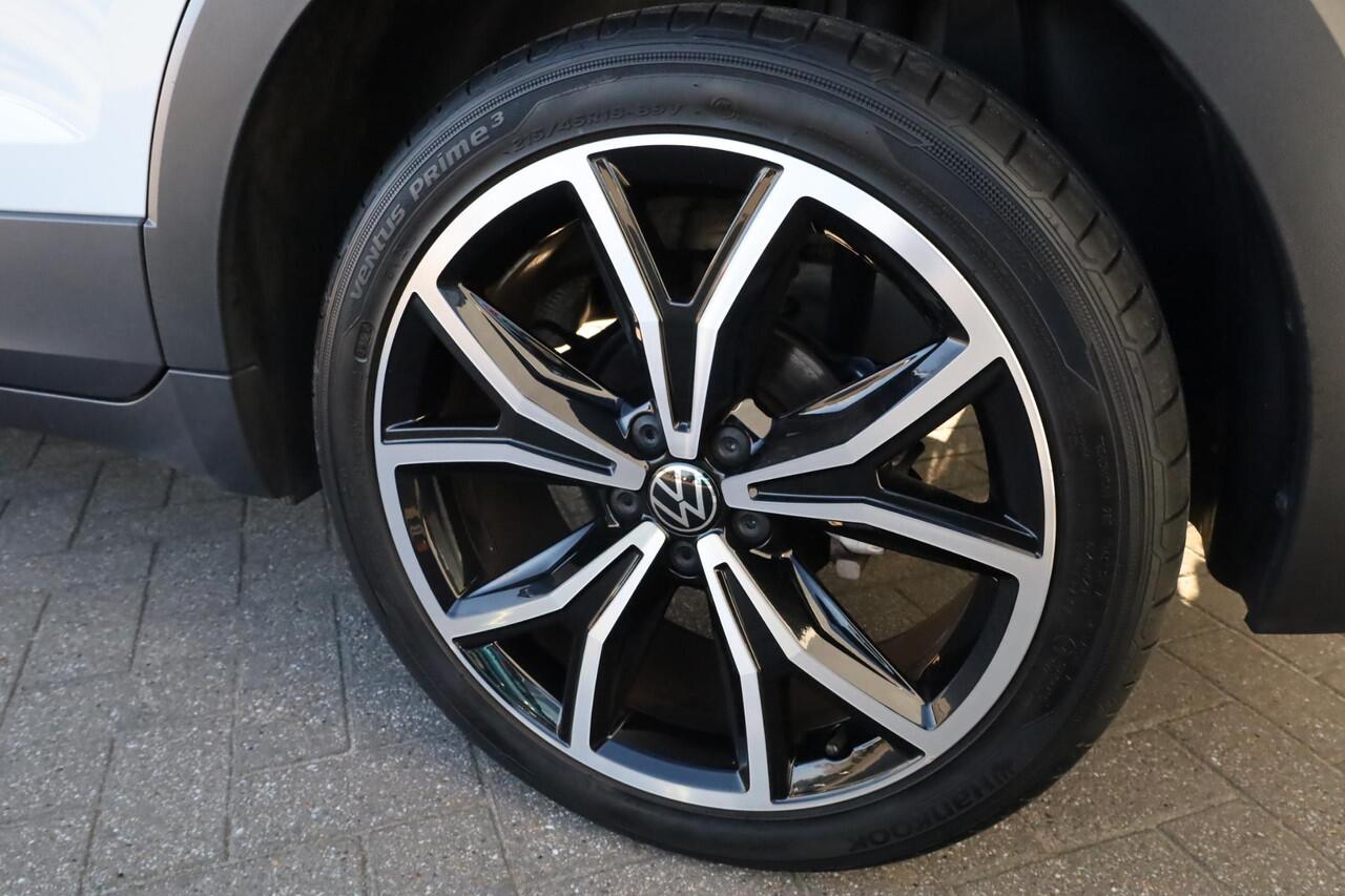 Volkswagen T-Cross 1.0 TSI Style 81KW-115PK DSG, camera, 18" lmv, privacy glas, discover pro, stoel verwarming, navigatie, door ons nieuw geleverd en onderhouden 1e eigenaar