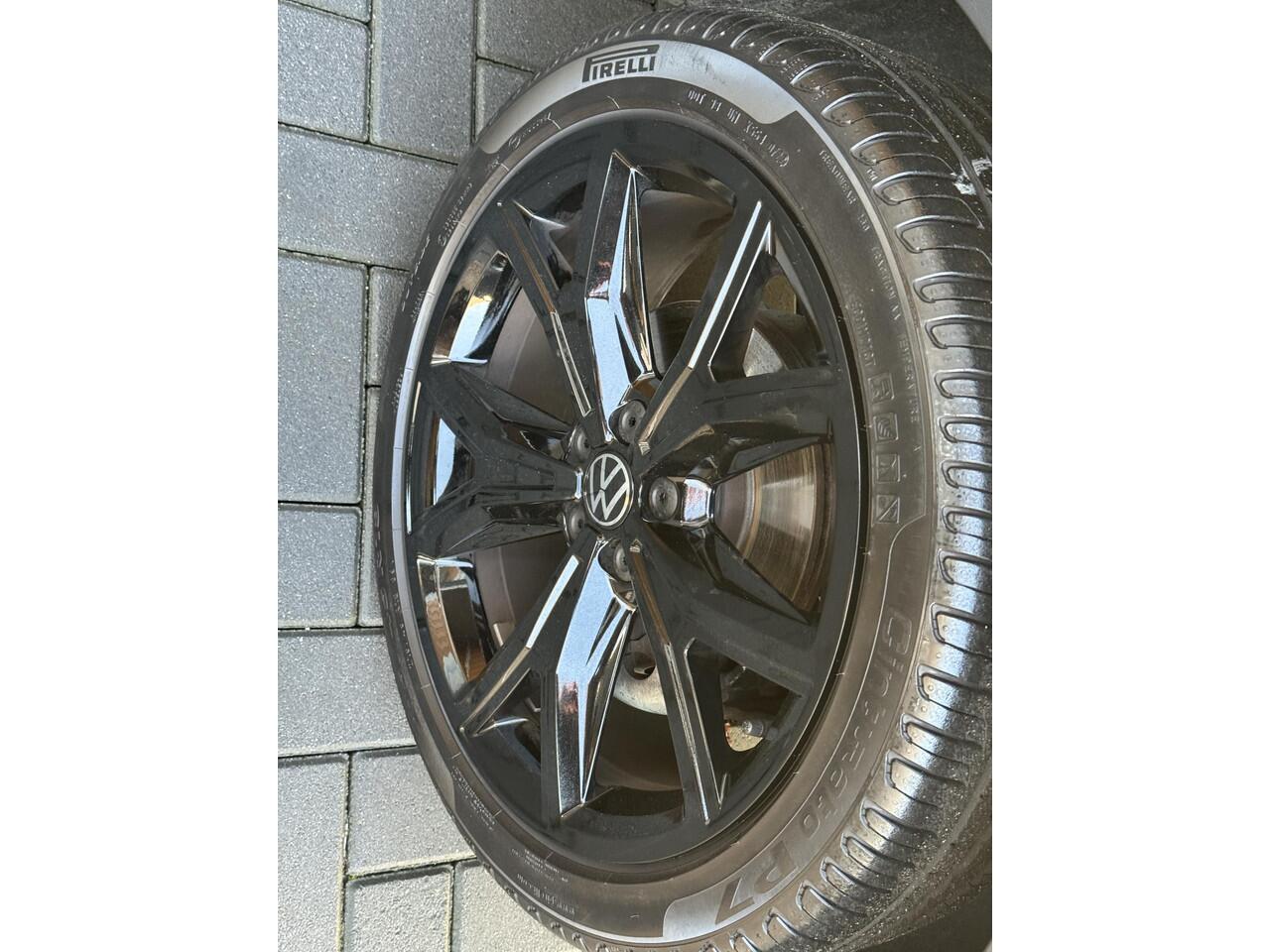 Volkswagen T-Cross 1.0 TSI Style,Navi,Carpl,Virt,Cam,Cruise,Led