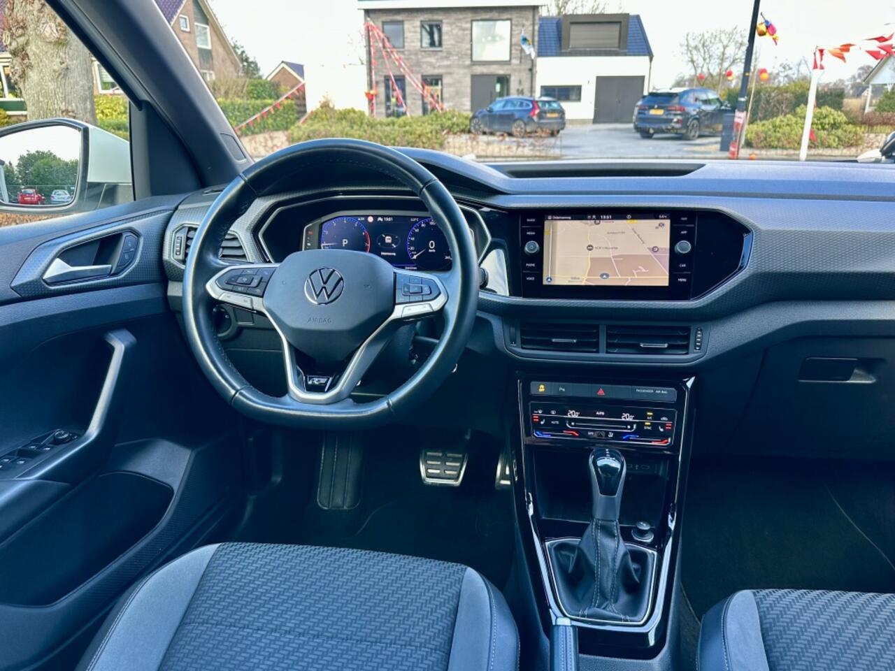 Volkswagen T-Cross 1.0 TSI R-Line 110PK Camera Navi Carplay