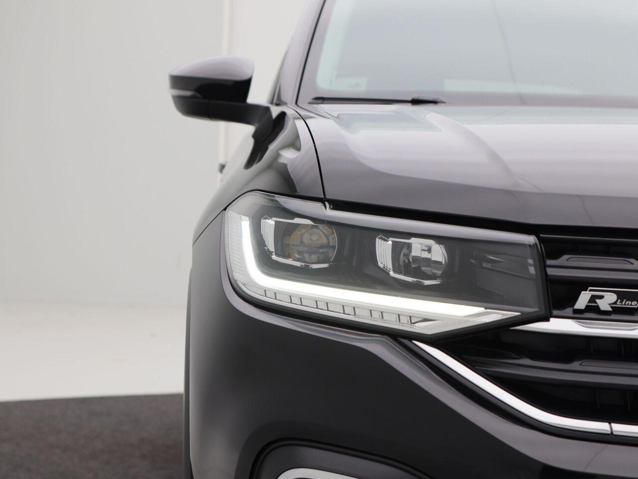 Volkswagen T-Cross 1.5 TSi 150 Pk Automaat R-Line | Stoelverwarming | Adaptive Cruise | Beats Audio | Camera| Climatronic | 18 Inch | 66.728 Km !!