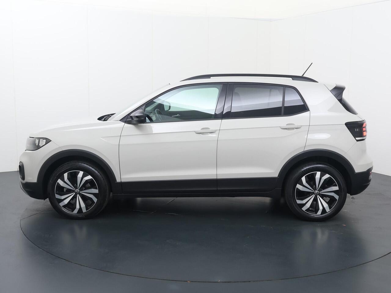 Volkswagen T-Cross 1.0 TSI Life | 110 PK | Adaptive cruise control | Lane assist | Apple Carplay/Android Auto |