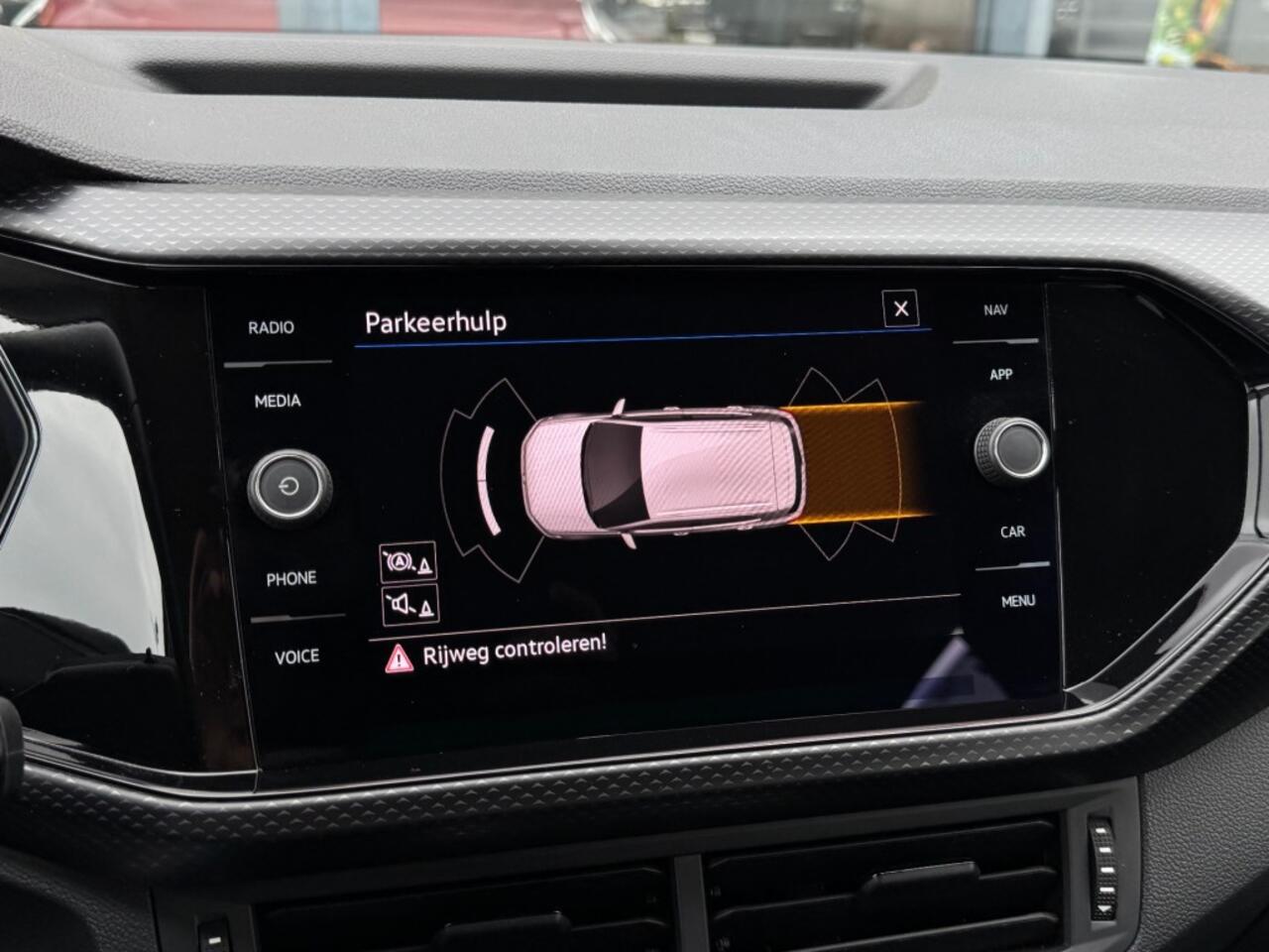 Volkswagen T-Cross 1.0 TSI 110 pk Life Navi/Apple/Android - digital cockpi