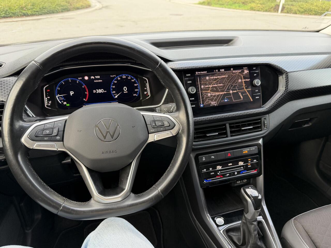 Volkswagen T-Cross 1.0 TSI R-Line | LED | Keyless | Camera | Navi |