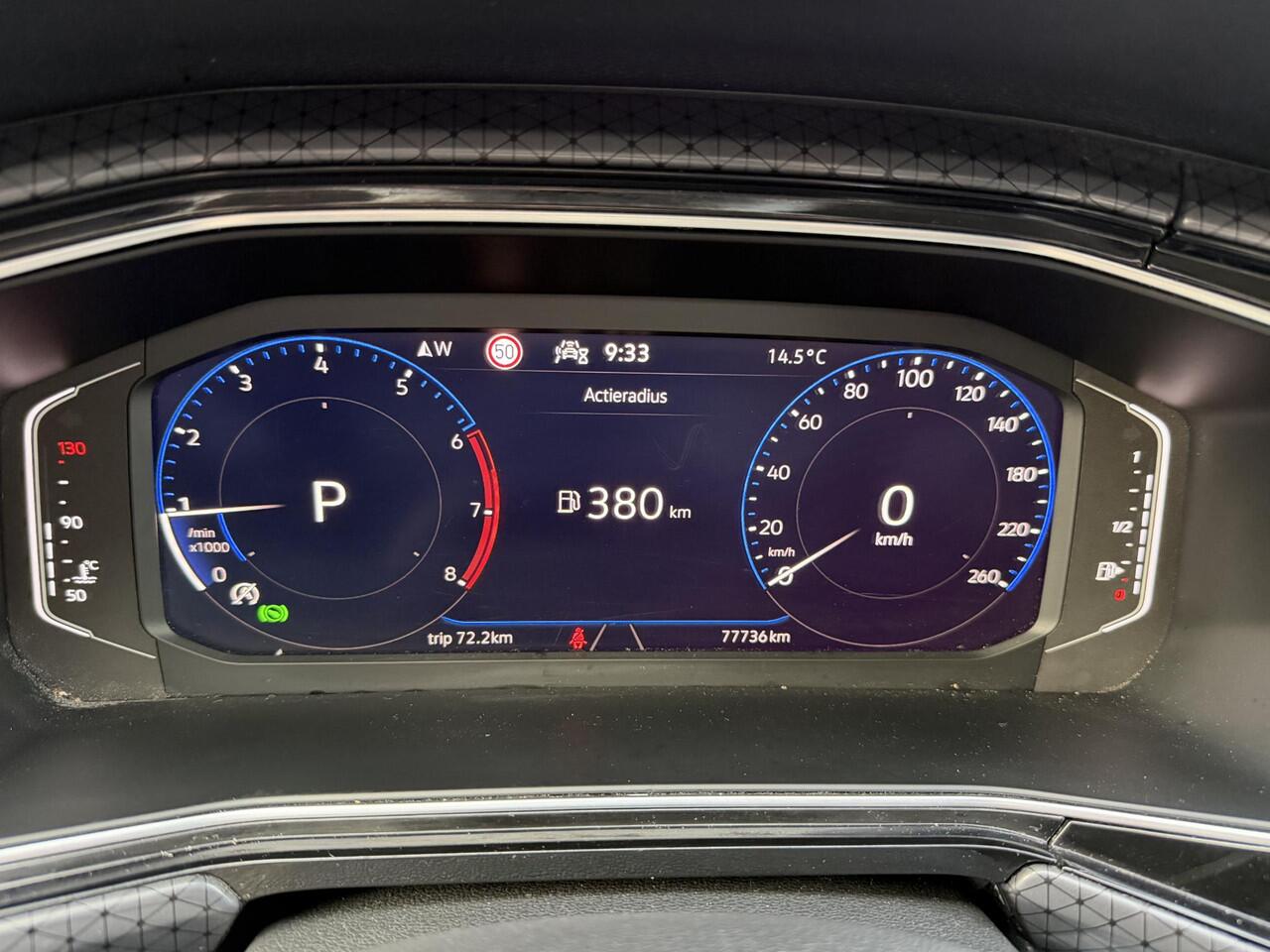 Volkswagen T-Cross 1.0 TSI R-Line | LED | Keyless | Camera | Navi |