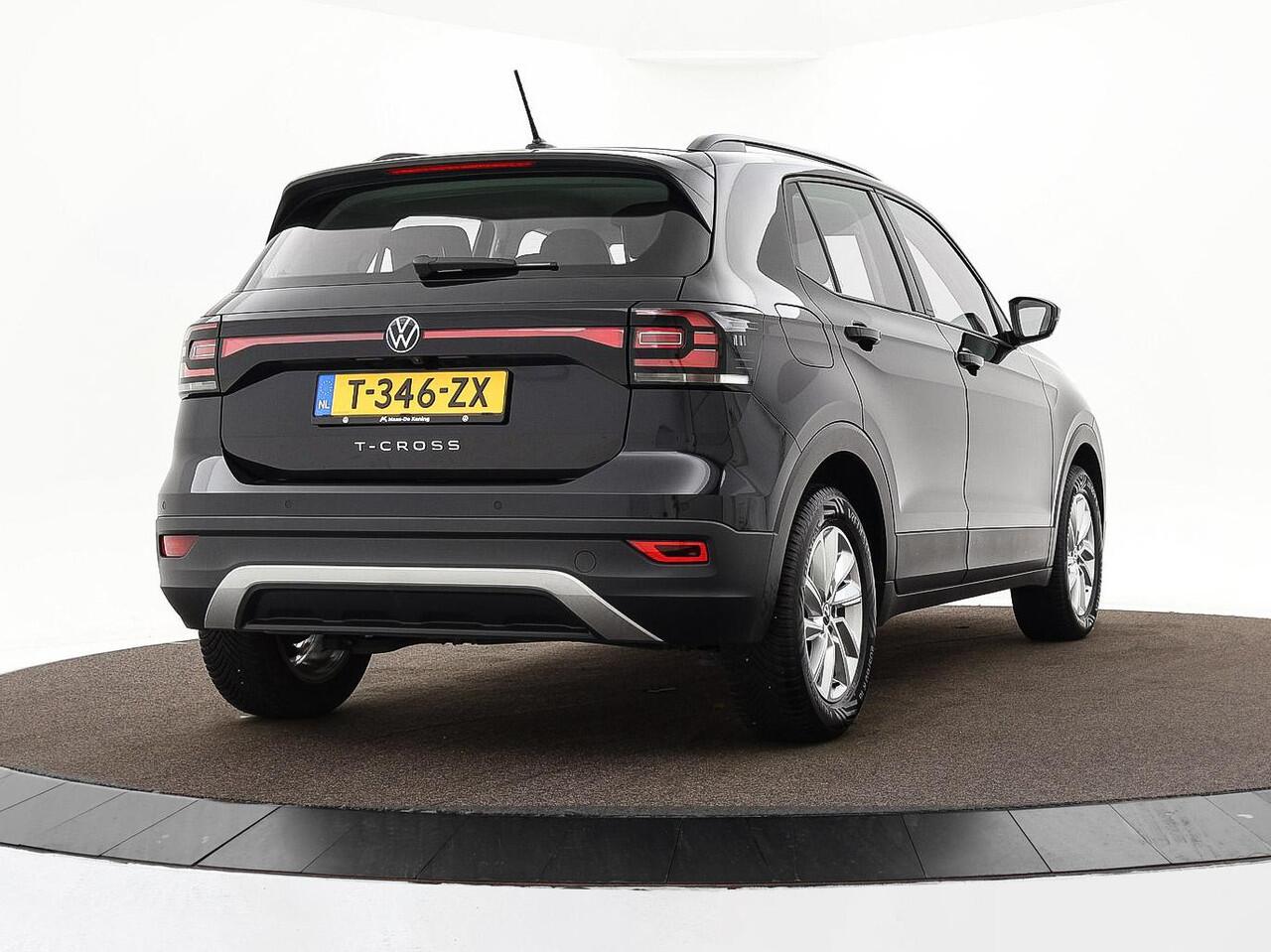 Volkswagen T-Cross 1.0 TSI 110pk DSG Life · Camera · Apple/Android Car Play · Navigatie · P-Sensoren · Airco · 16'' Inch · Garantie t/m 10-10-2027 of 100.000km