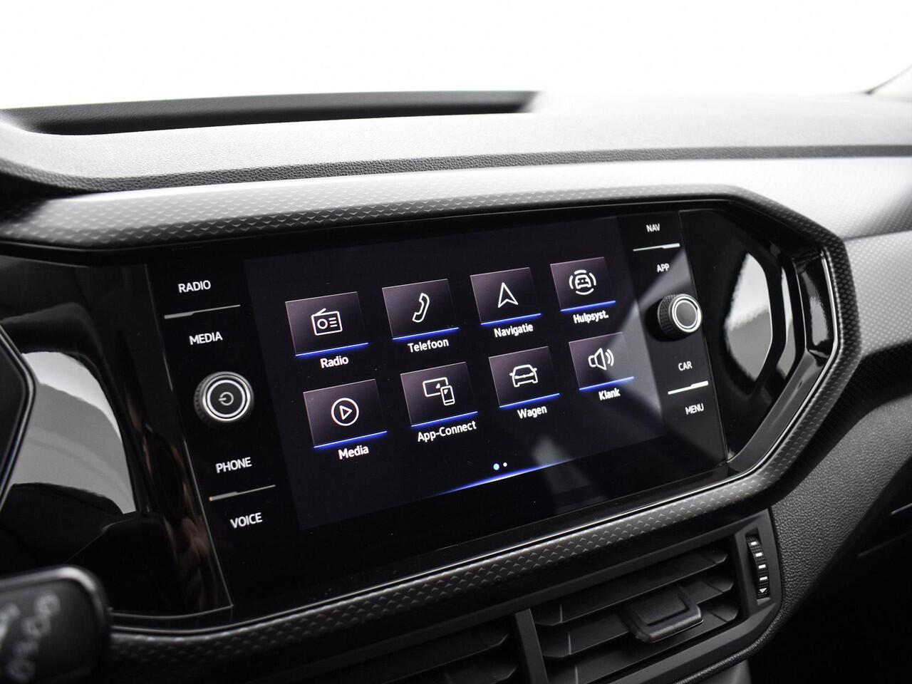 Volkswagen T-Cross 1.0 TSI 110pk DSG Life · Camera · Apple/Android Car Play · Navigatie · P-Sensoren · Airco · 16'' Inch · Garantie t/m 10-10-2027 of 100.000km