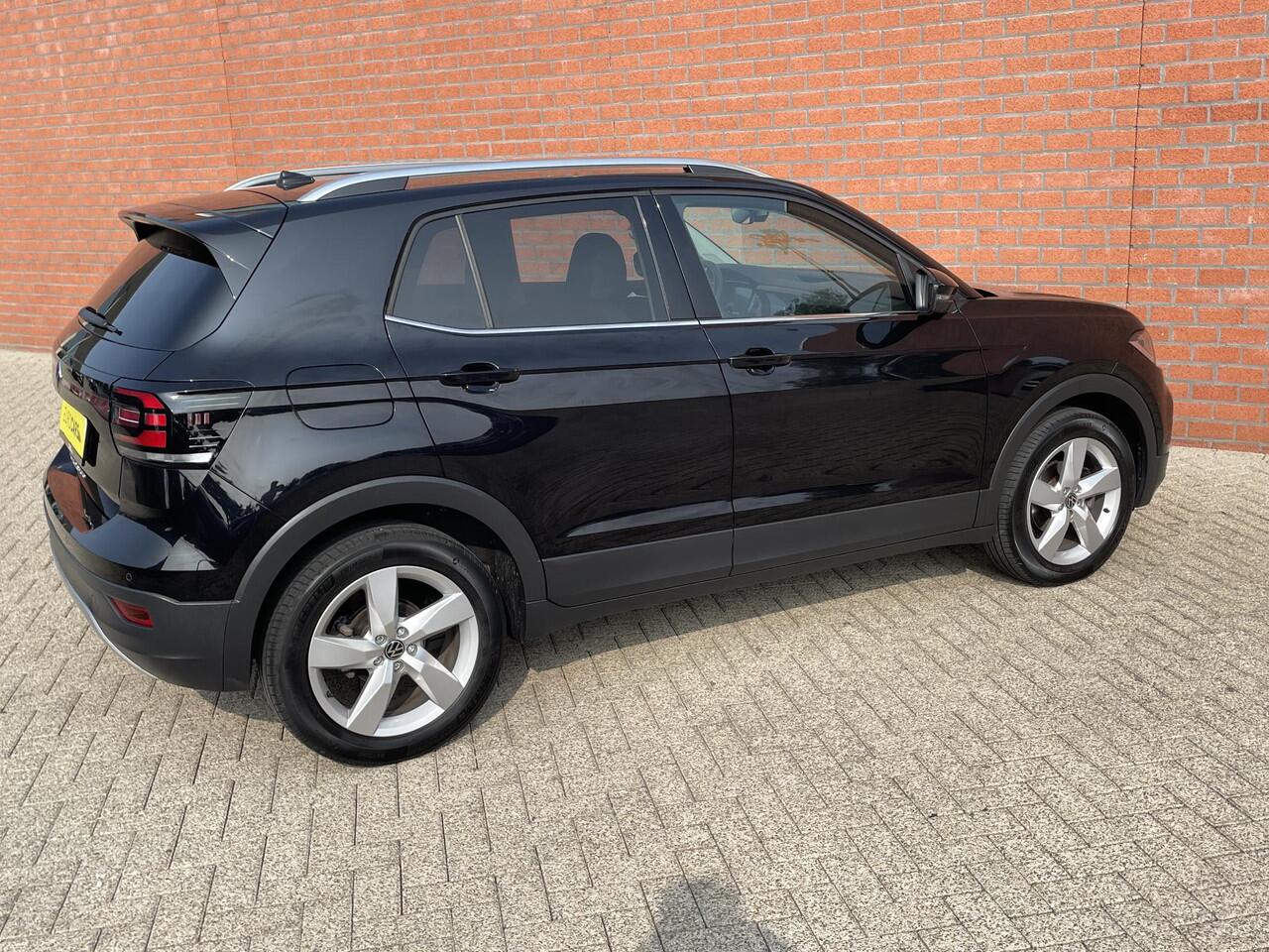 Volkswagen T-Cross 1.0 TSI 110pk DSG Style | Navigatie | Apple Carplay / Android Auto | Camera | Parkeer sensoren | Dab | Winterpakket | Digitale Cockpit