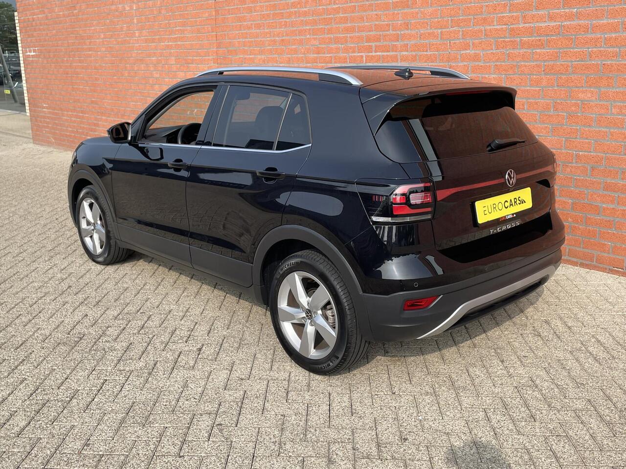 Volkswagen T-Cross 1.0 TSI 110pk DSG Style | Navigatie | Apple Carplay / Android Auto | Camera | Parkeer sensoren | Dab | Winterpakket | Digitale Cockpit