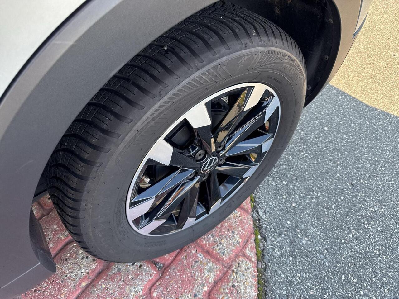 Volkswagen T-Cross 1.0 TSI Life Edition | 95Pk | A.camera | Navi | ACC | Clima |