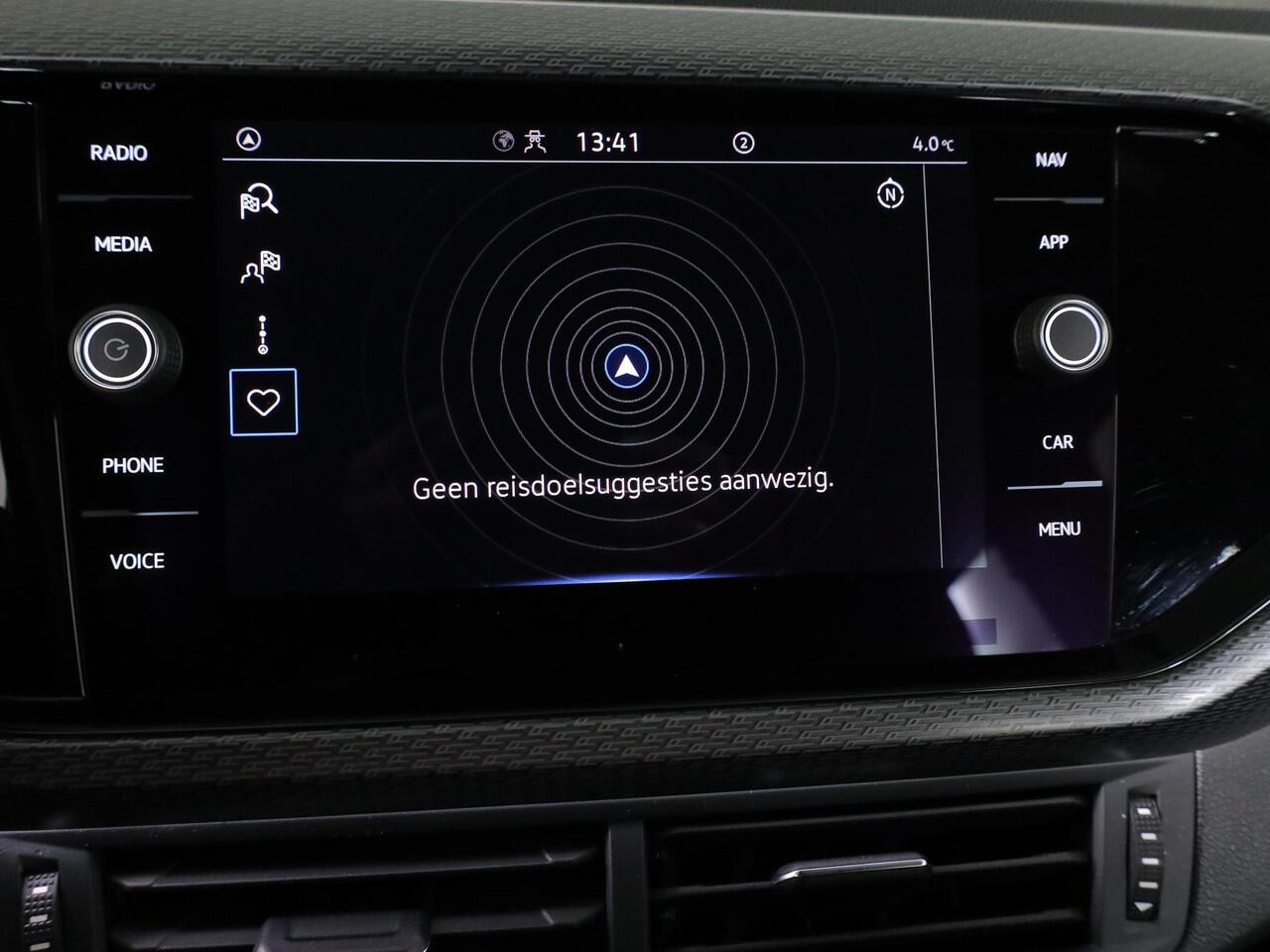 Volkswagen T-Cross 1.5 TSI Style Business R 150pk DSG| digital display| dodehoek| 17'LM-velgen| Camera