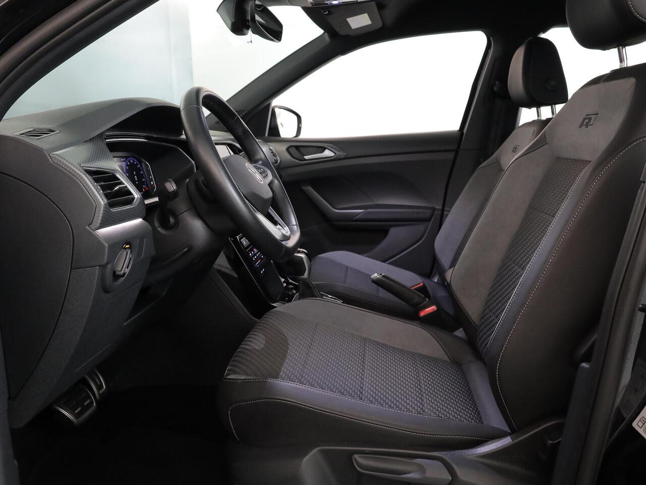 Volkswagen T-Cross 1.5 TSI Style Business R 150pk DSG| digital display| dodehoek| 17'LM-velgen| Camera