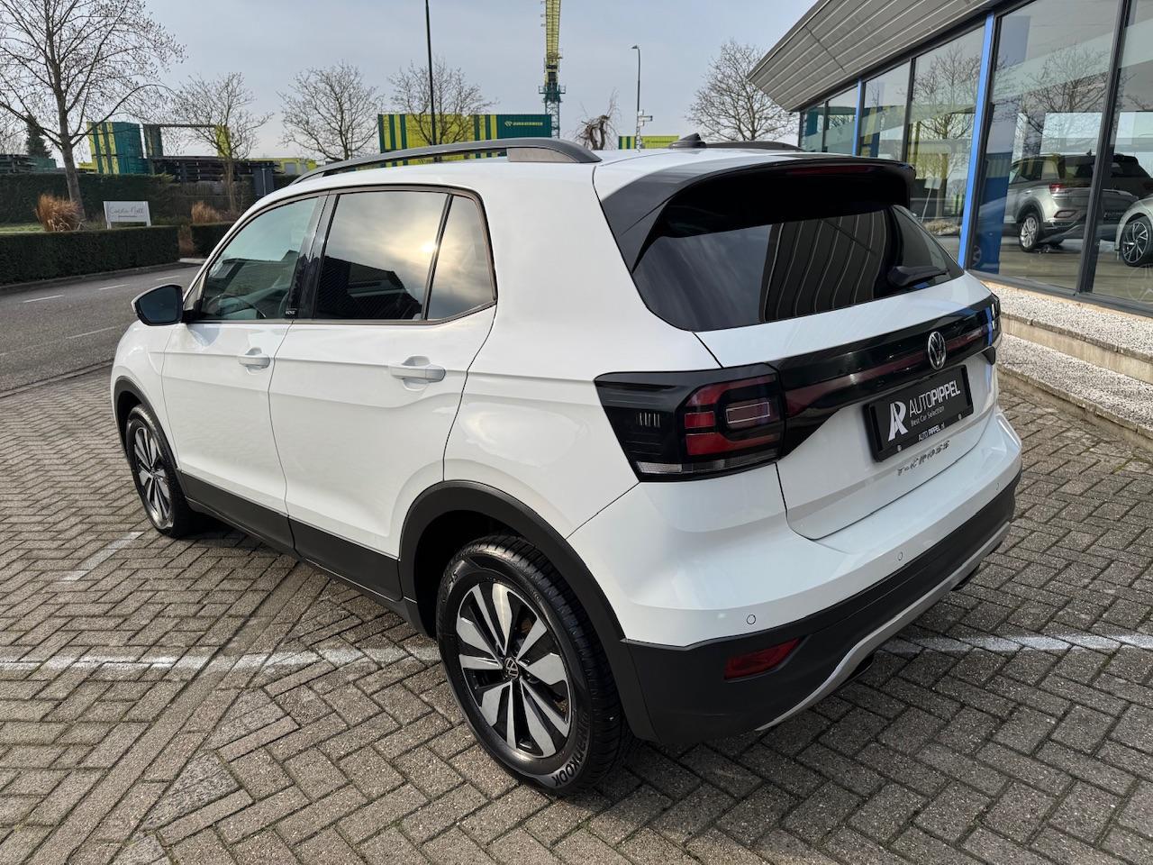 Volkswagen T-Cross 1.0 TSI Move | DSG | Trekhaak | App.Carplay | Camera | Cruise C. | 1e eig.