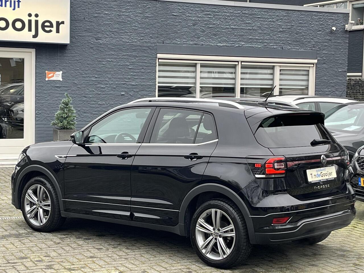 Volkswagen T-Cross 1.5 TSi DSG R-Line | CLIMA | STOELVERW. | DIG DASHBOARD | CAMERA |