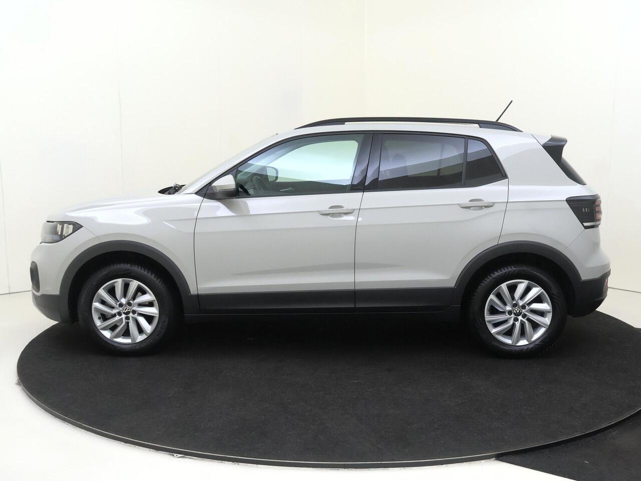 Volkswagen T-Cross 1.0 TSI Life | Stoelverwarming | Navigatie | Adaptieve cruise control | Keyless | Parkeersensoren | Achteruitrijcamera | CarPlay |