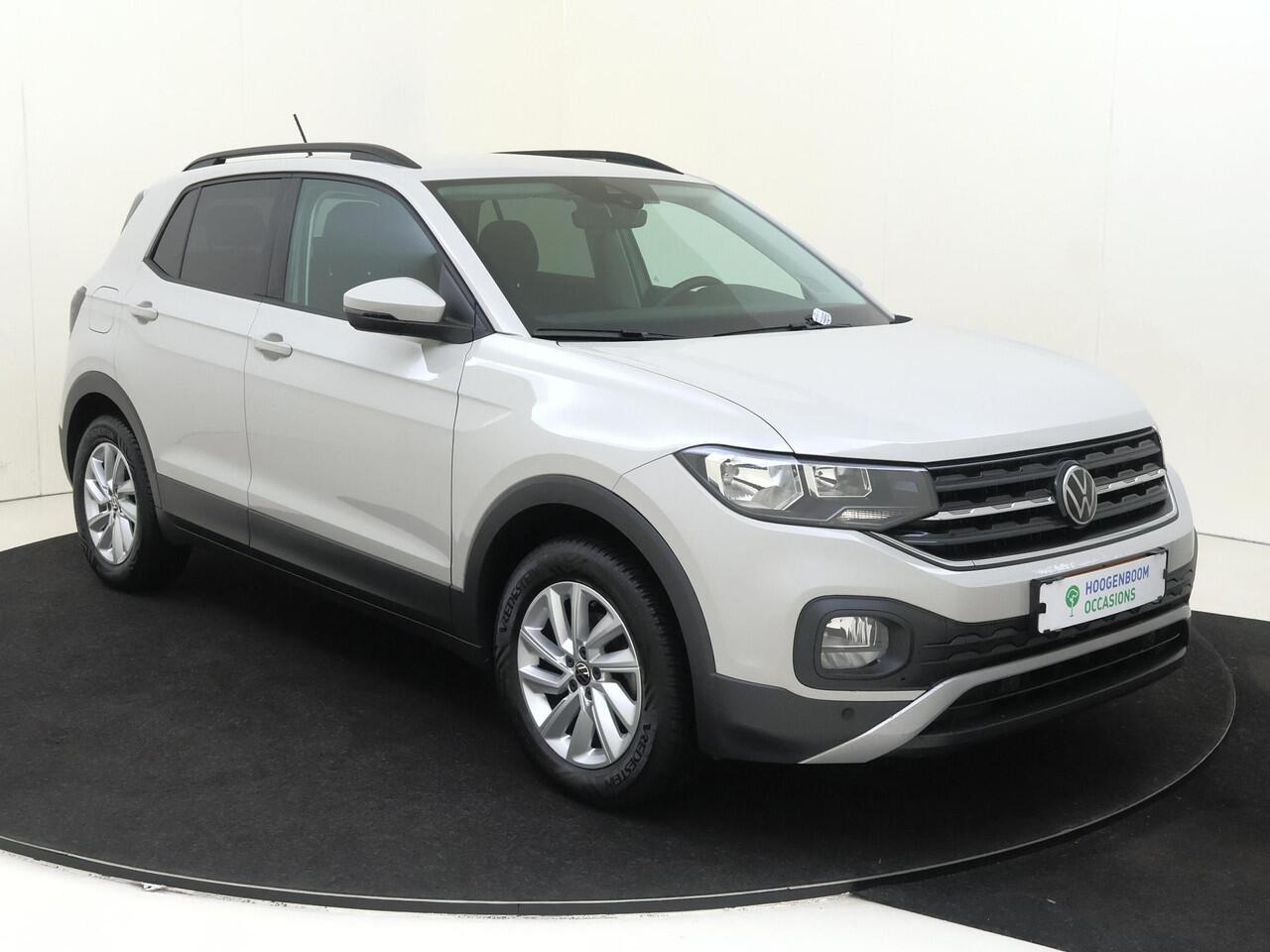 Volkswagen T-Cross 1.0 TSI Life | Stoelverwarming | Navigatie | Adaptieve cruise control | Keyless | Parkeersensoren | Achteruitrijcamera | CarPlay |