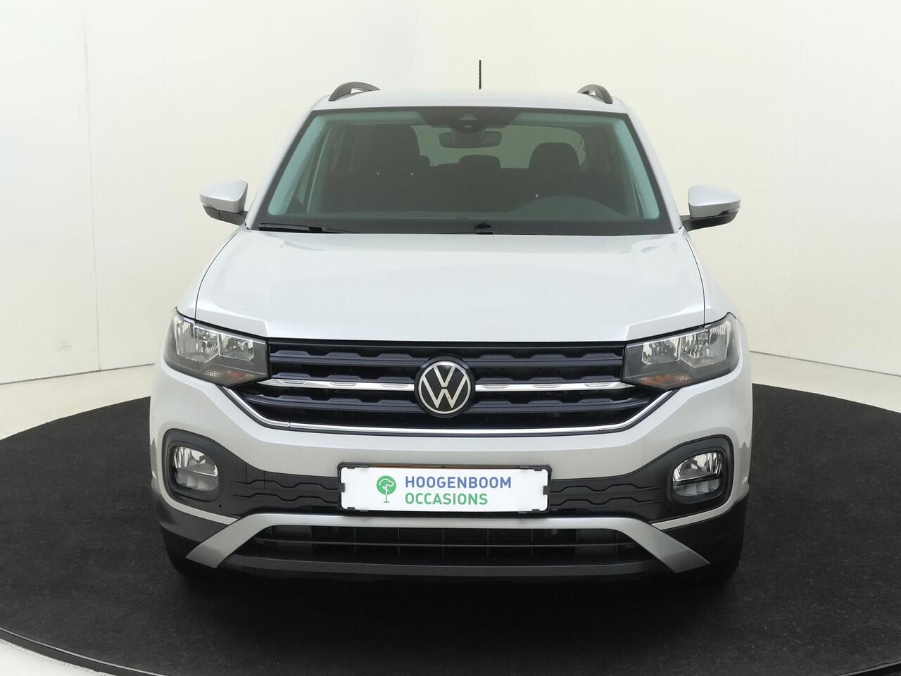 Volkswagen T-Cross 1.0 TSI Life | Achteruitrijcamera | CarPlay | Adaptieve cruise control | Airco | Elektrisch inklapbare | Lane- en frontassist |