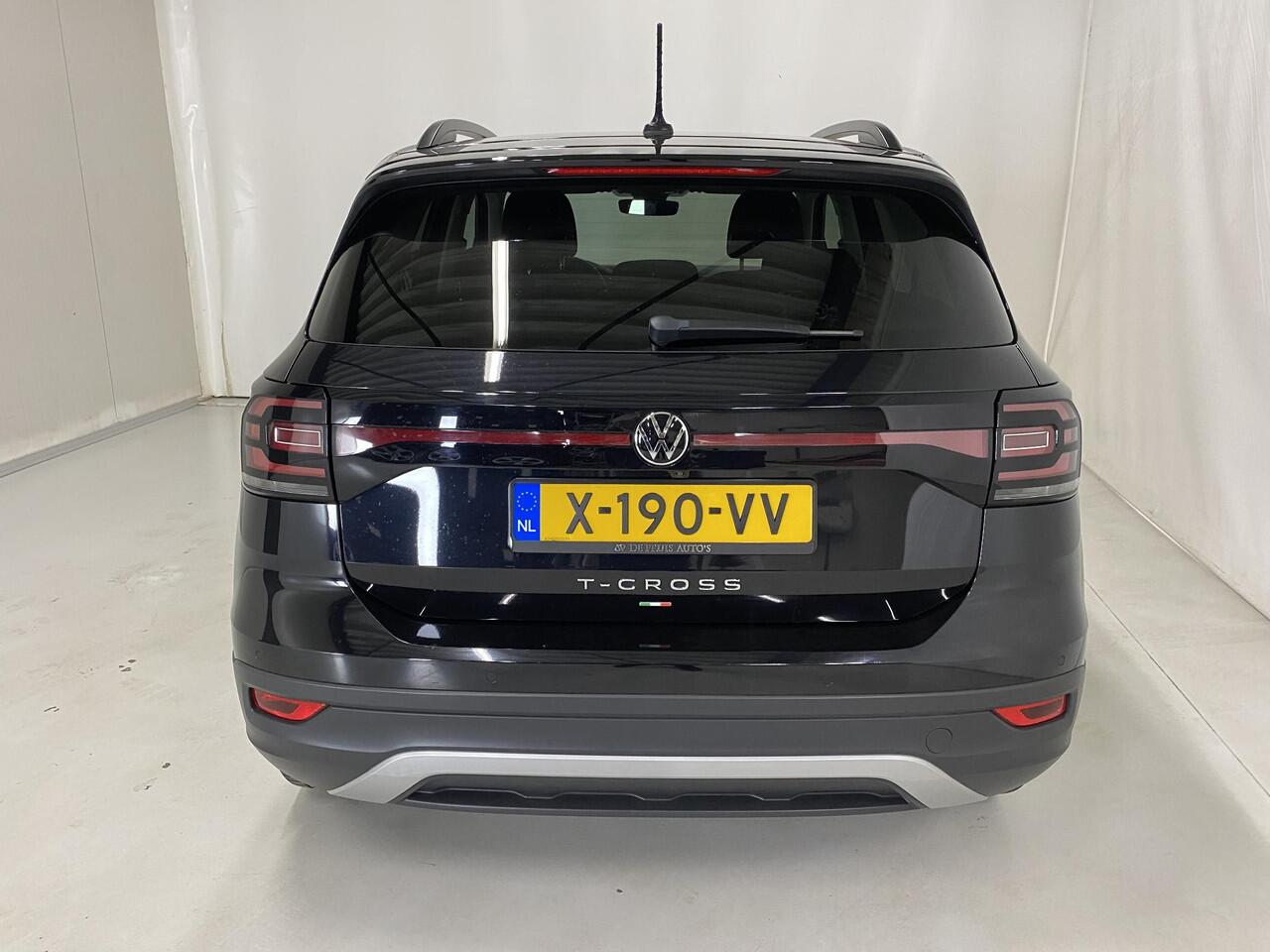 Volkswagen T-Cross 1.0 TSI Style Camera Virtual cockpit Applecarplay 17inch Adaptive cruise
