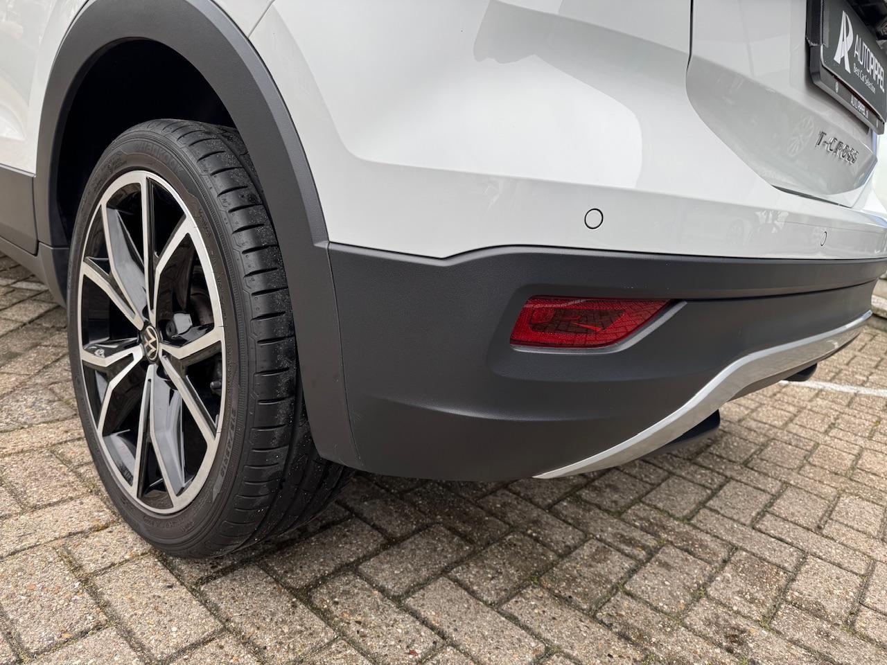 Volkswagen T-Cross 1.5 TSI Style | DSG | Navi | Camera | App-conn. | Trekhaak | LED