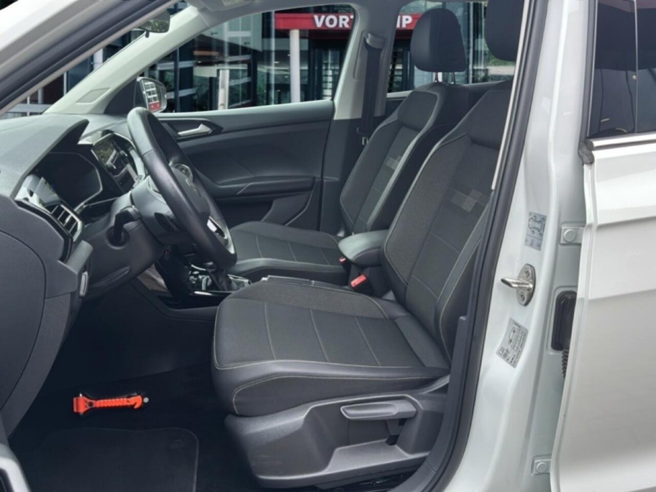 Volkswagen T-Cross 1.5 TSI DSG R-LINE TREKHAAK/CAMERA/ACC/NAVI/STOELVERW