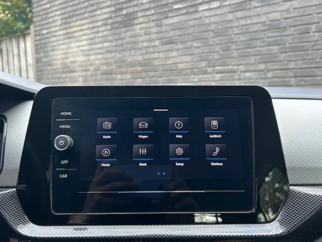 Volkswagen T-Cross 1.0 TSI Life Edition l Stoelverwarming l Airco l Virtuele Dashboard l