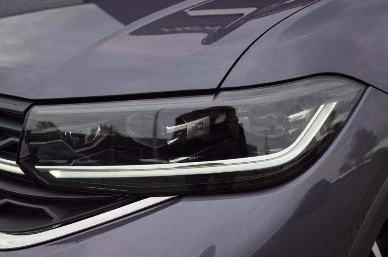 Volkswagen T-Cross 1.5 TSI DSG R-Line 150 pk /Trekhaak afnb./Navi/ Camera /LED / ACC/App-Connect