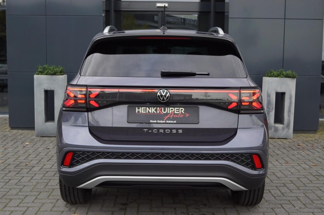 Volkswagen T-Cross 1.5 TSI DSG R-Line 150 pk /Trekhaak afnb./Navi/ Camera /LED / ACC/App-Connect