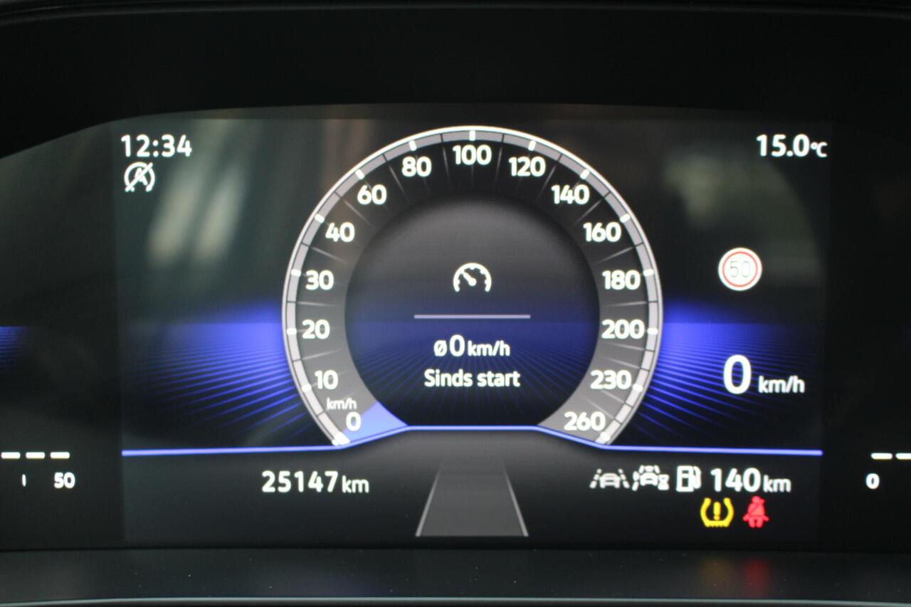 Volkswagen T-Cross 1.0 TSI | LED | STOELVERWARMING | DAB | APPLE