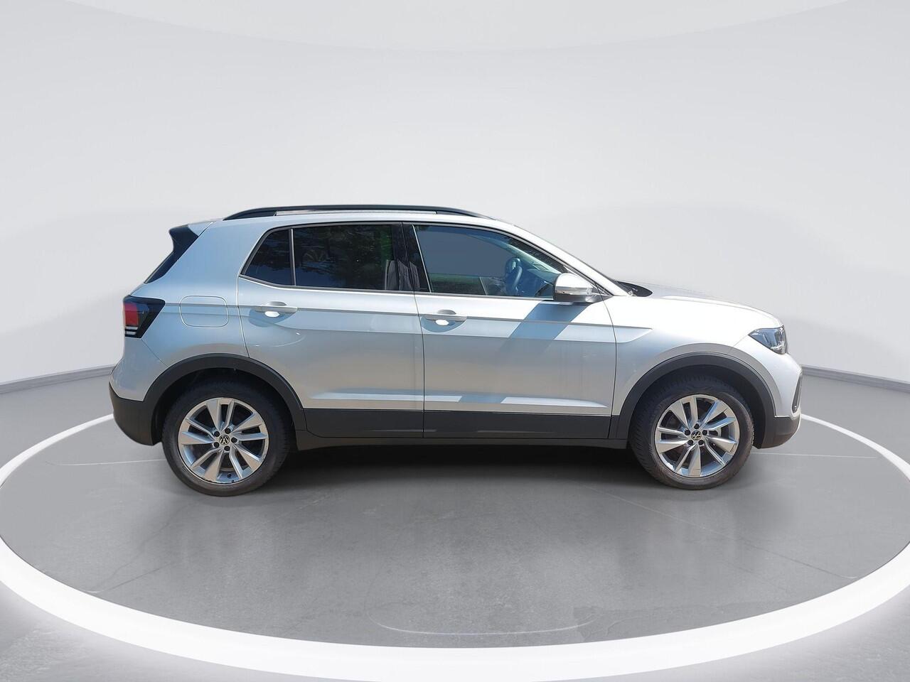 Volkswagen T-Cross Life Edition 1.0 TSI 95 PK 5 versn. hand · Allseasonbanden · Achteruitrijcamera · Keyless Entry · Draadloze telefoonlader ·