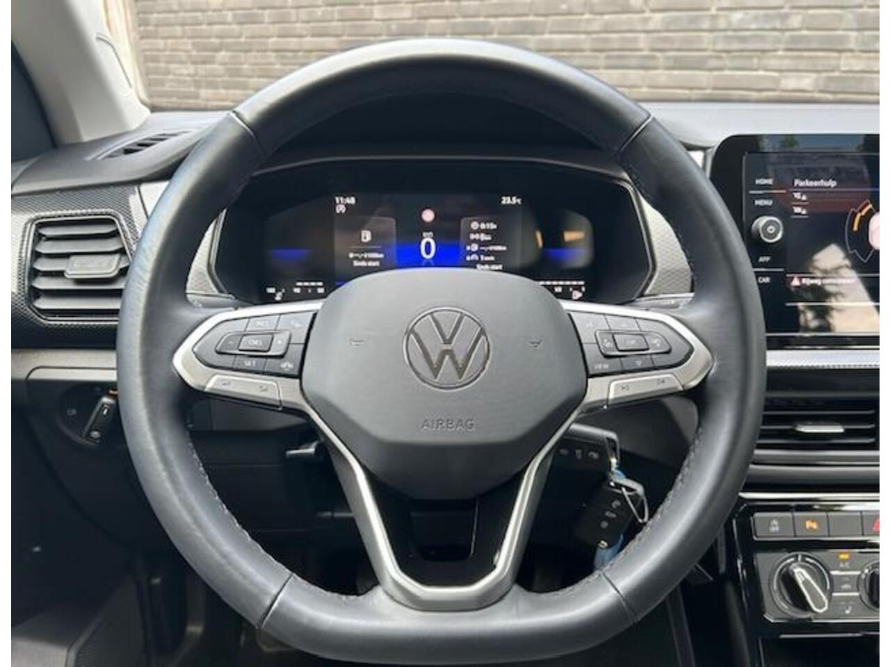 Volkswagen T-Cross 1.0 TSI Life Edition l Stoelverwarming l Airco l Virtuele Dashboard l