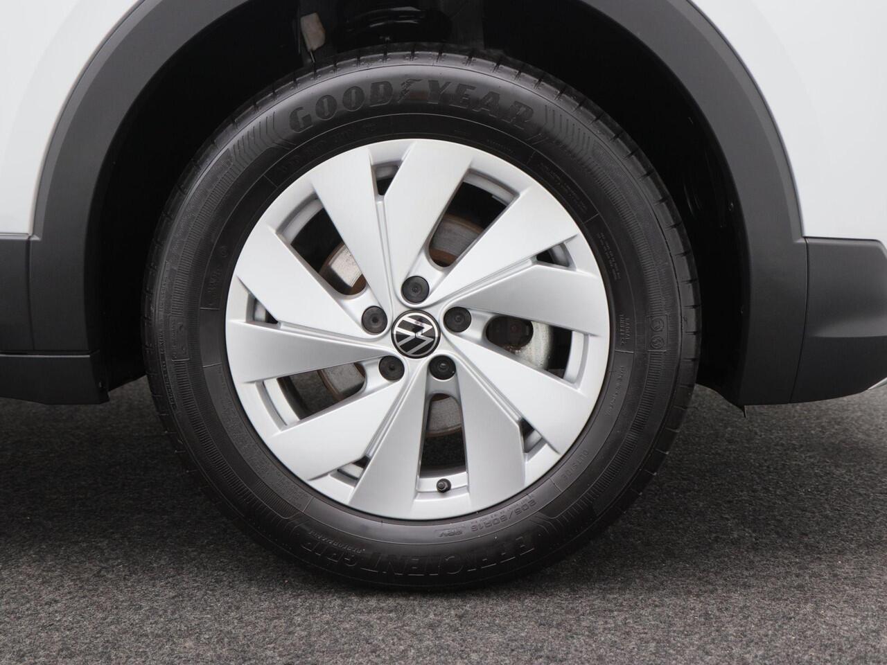 Volkswagen T-Cross 1.0 TSi Life Edition | Adaptive Cruise | Climate Control | Parkeersensoren | Carplay | 16 inch | 16.192 km!!