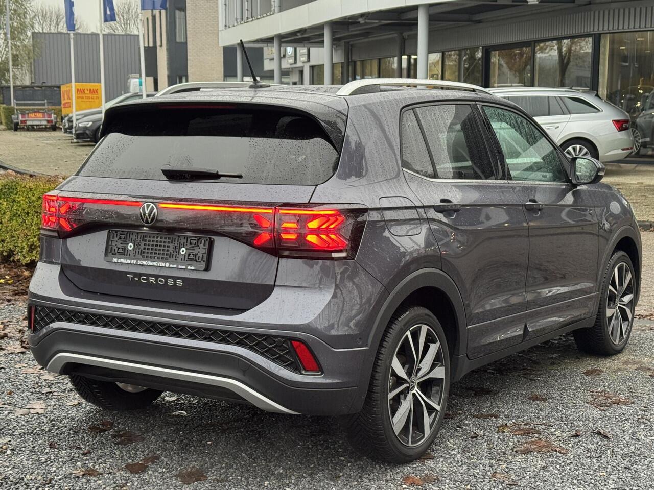 Volkswagen T-Cross 1.5 TSI 150pk DSG R-Line (Camera,Virtual,Keyless,IQ,Acc)