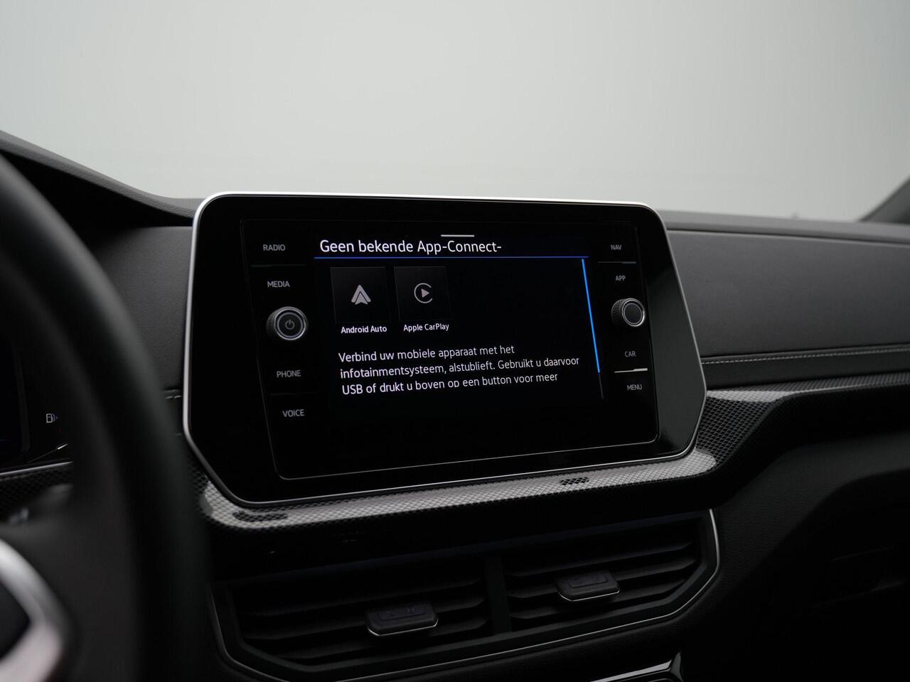 Volkswagen T-Cross 1.0 TSI 115 pk R-Line Business | IQ Light | Achteruitrijcamera | Navigatie | Stoelverwarming | Adaptive Cruise