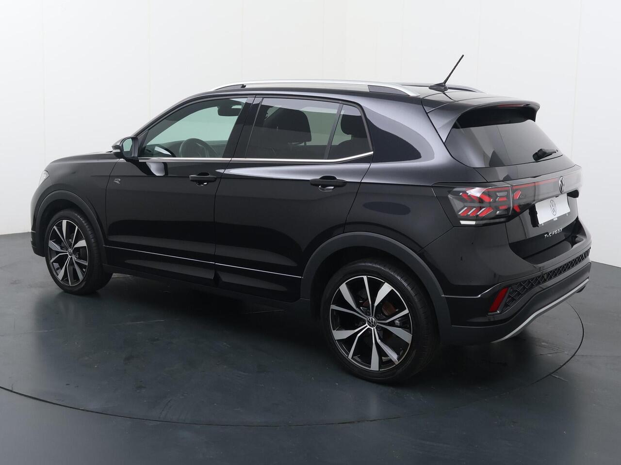 Volkswagen T-Cross 1.5 TSI R-Line Edition | 150 PK | Automaat | Matrix LED koplampen IQ.Light | Voorstoelen verwarmd | R-Line | Adaptive cruise control |