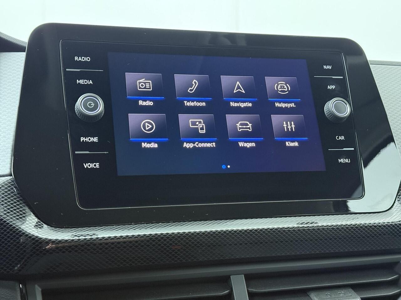 Volkswagen T-Cross 1.0 TSI Life Edition | 116 PK | Automaat | Climate control | Adaptive cruise control | Apple Carplay/Android Auto |