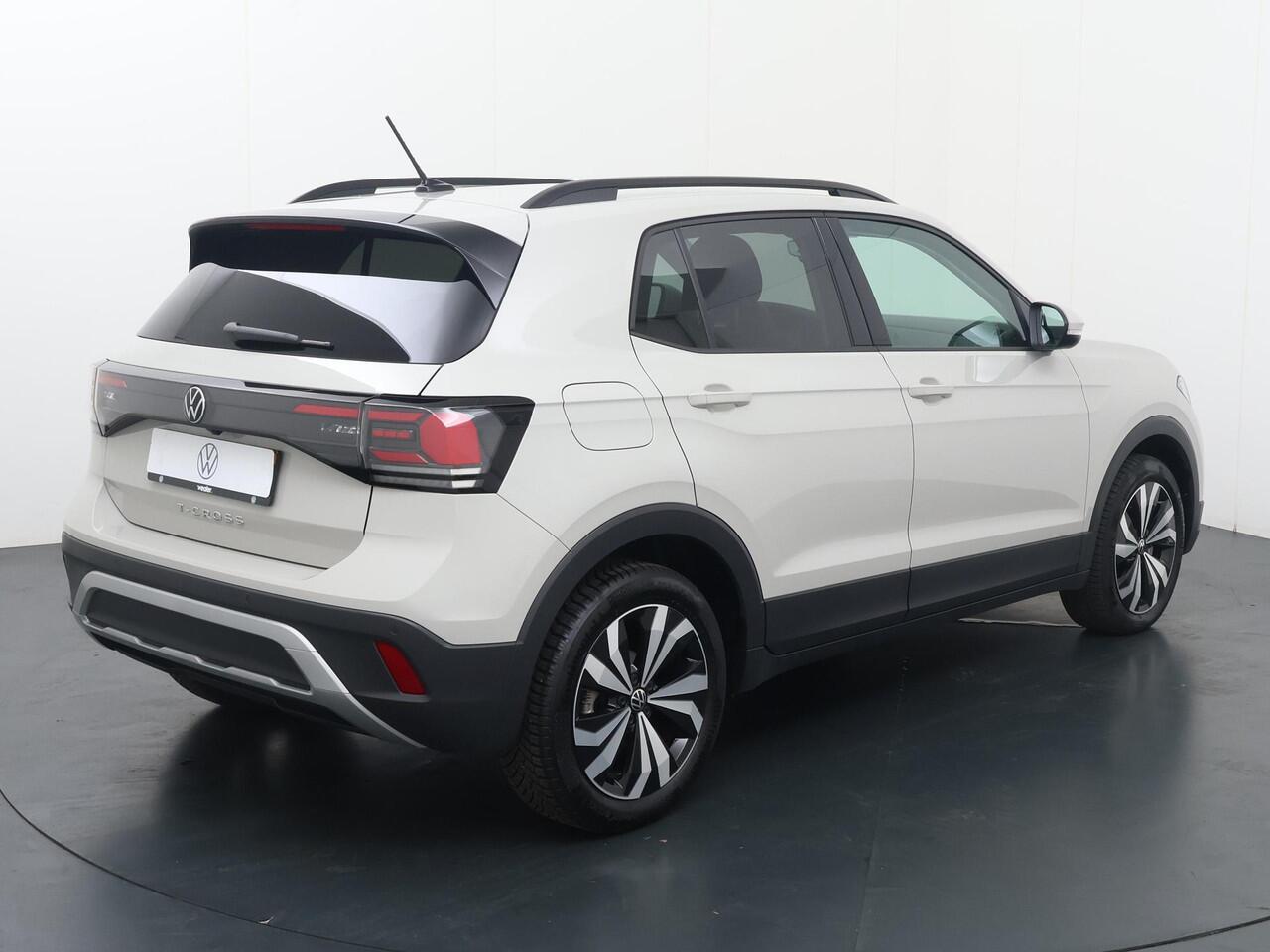 Volkswagen T-Cross 1.0 TSI Life Edition | 116 PK | Automaat | Climate control | Adaptive cruise control | Apple Carplay/Android Auto |