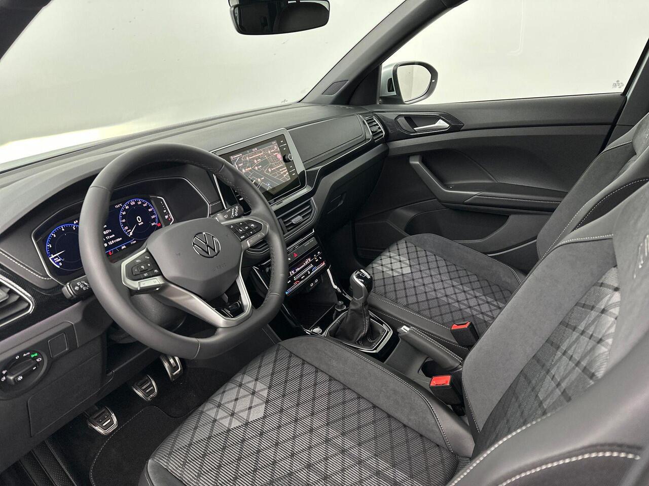 Volkswagen T-Cross R-Line-Edition 1.0 85 kW / 116 pk TSI SUV 6 versn.