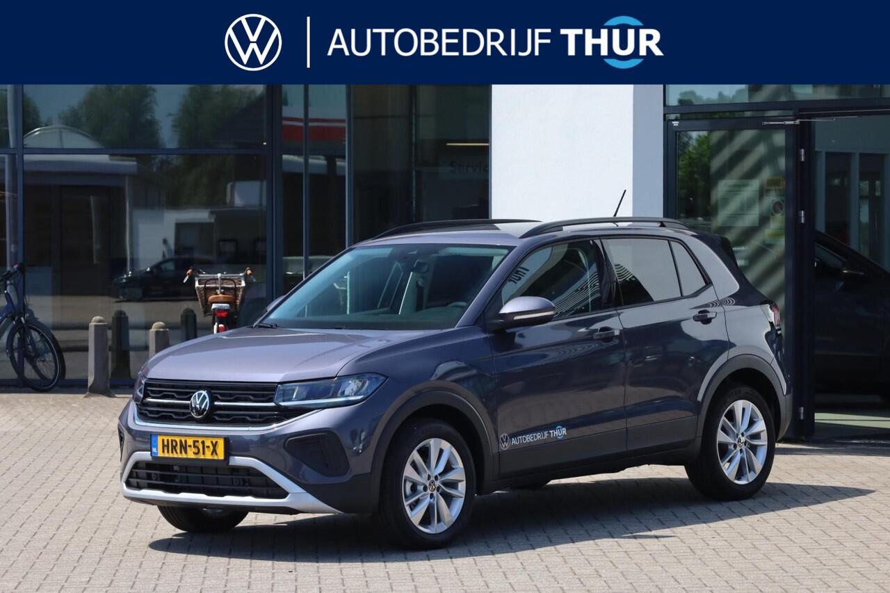 Volkswagen T-Cross 1.0 TSI Life Edition 115PK / 85kW DSG, 48 maanden / max 100.000km garantie, comfort pakket (verwarmbare voorstoelen), 2-zone climatronic, keyless start & entry, parkeersensoren voor en achter (pdc), achteruitrijcamera (rear view), privacy glas, 17" LMV