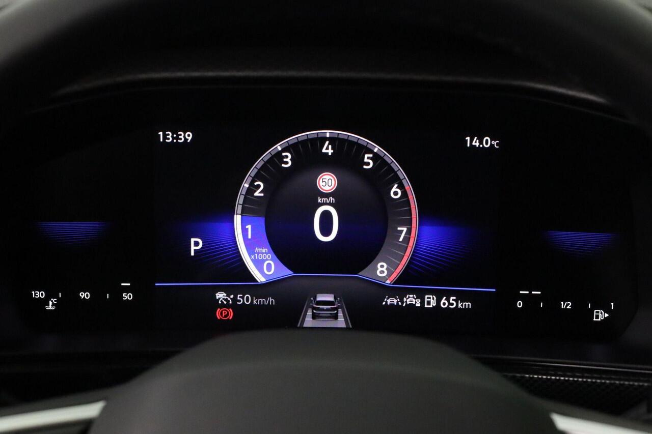 Volkswagen T-Cross Life Edition 1.0 TSI 85 kW / 116 pk DSG | Camera | Stoelverwarming | Keyless | ACC | Privacy glas | 17 inch