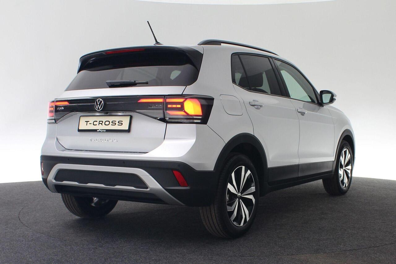 Volkswagen T-Cross Life Edition 1.0 TSI 85 kW / 116 pk DSG | Camera | Stoelverwarming | Keyless | ACC | Privacy glas | 17 inch