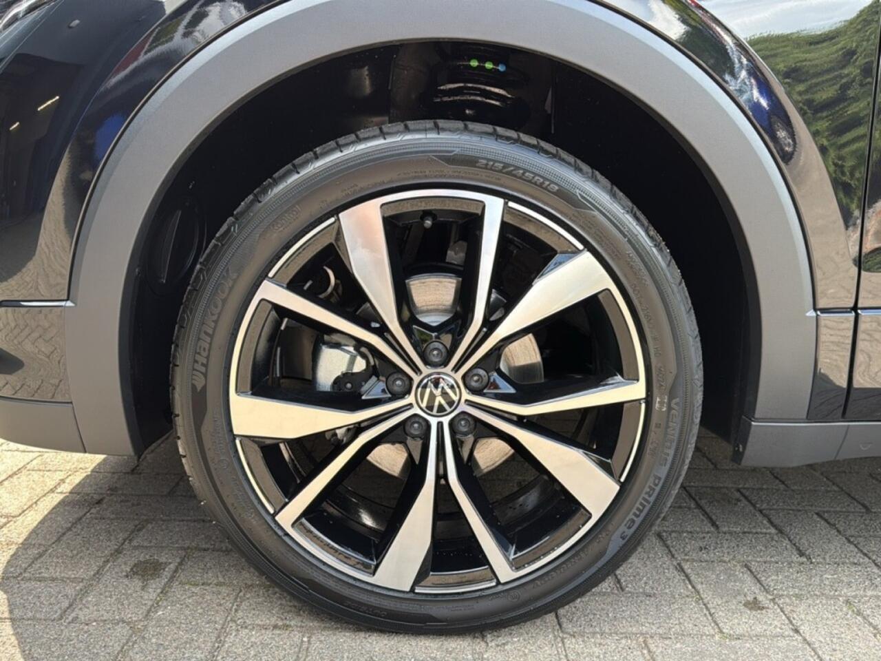 Volkswagen T-Cross 1.0 TSI DSG R-LINE TREKHAAK/CAMERA/ACC/CARPLAY/STOELVERW