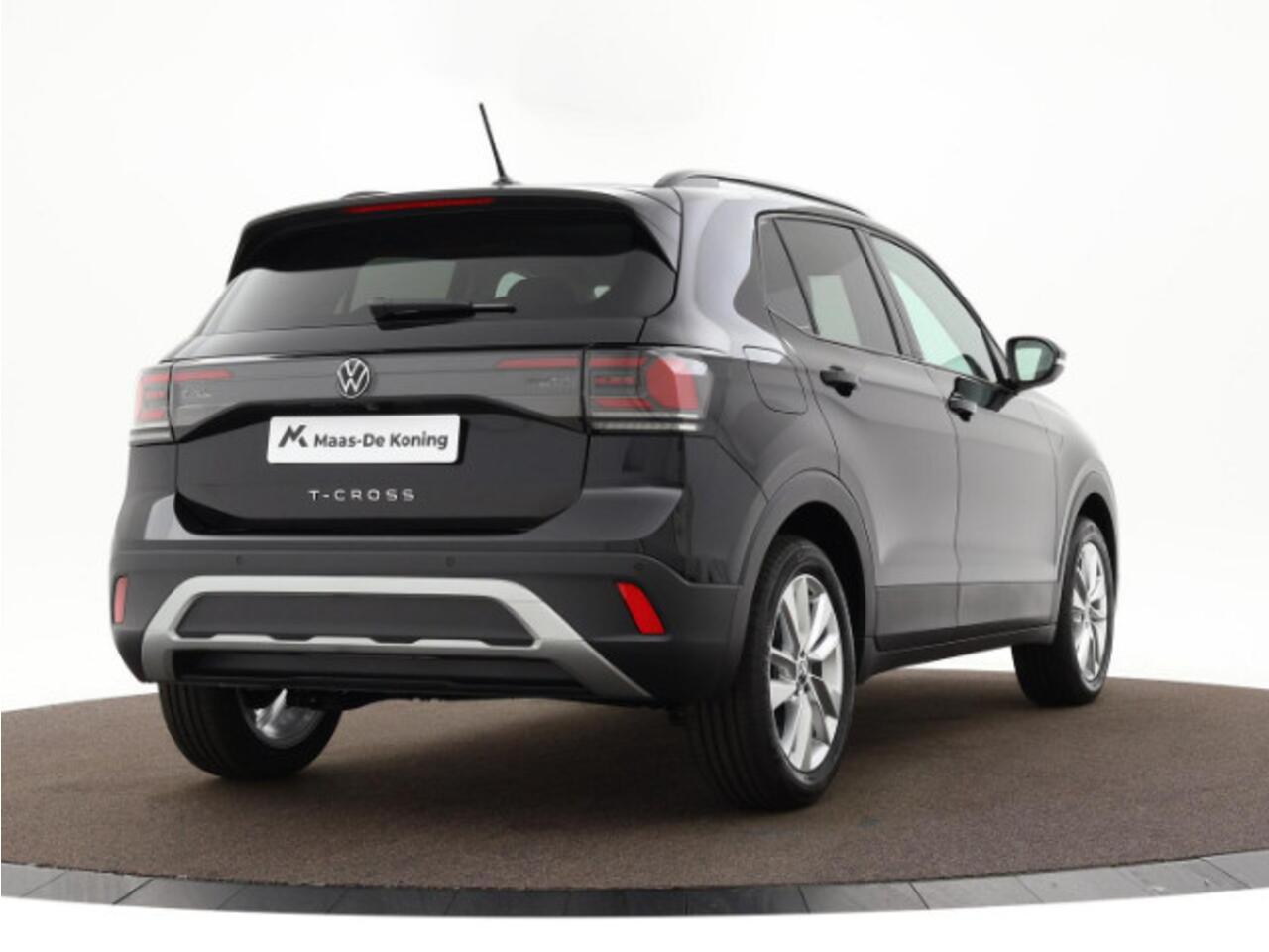 Volkswagen T-Cross Life Edition 1.0 TSI 95 pk 5 versn. Hand · Achteruitrijcamera · draadloze telefoonlader · MEGA Sale